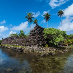 Ilha mal-assombrada no Oceano Pacífico